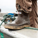 Xtratuf Ankle Deck Bota de Cubierta para Hombre, 6 Pulgadas, Impermeable - Chocolate y Tan - 22734 - Imagen 7